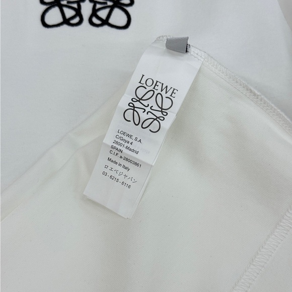 Loewe New Trendy T-Shirt. - Picture 4 of 5